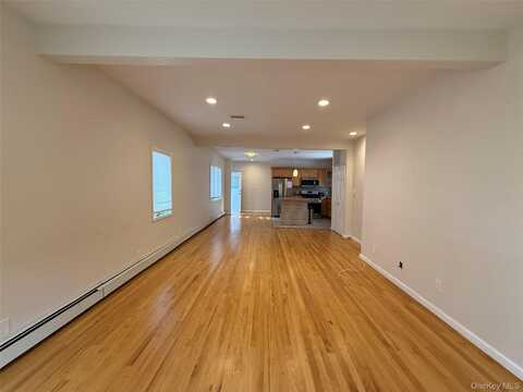 512 E Penn Street, Long Beach, NY 11561
