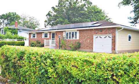 147 Maida Avenue, Deer Park, NY 11729