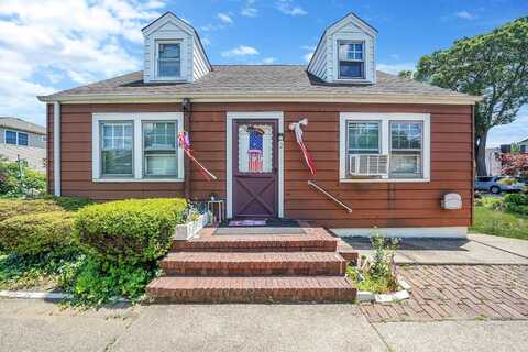 7 Zemek Street, Valley Stream, NY 11580