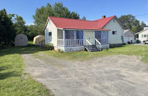 93 Presque Isle Road, Ashland, ME 04732