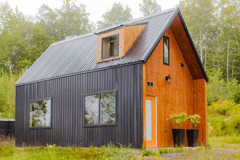 44 Crie Hill Road, Liberty, ME 04949