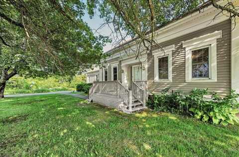 6 W Main Street, Searsport, ME 04974