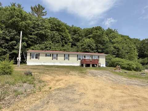8 Moore Lane, Turner, ME 04282