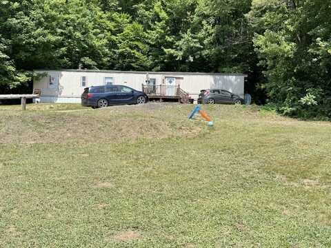 12 Moore Lane, Turner, ME 04280