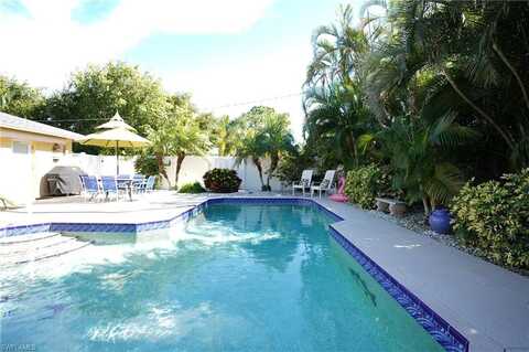 572 105th, NAPLES, FL 34108