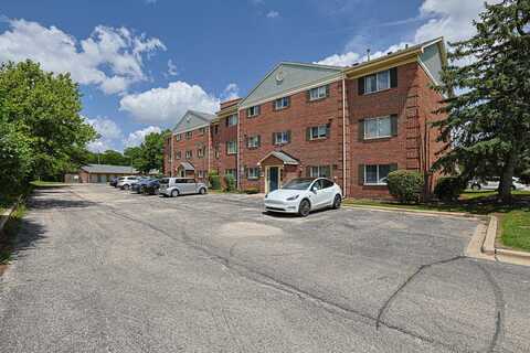 1520 N River West Court, Mount Prospect, IL 60056