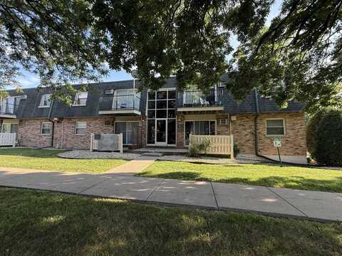 9982 S 84th Terrace, Palos Hills, IL 60465