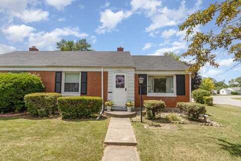 1723 N Raynor Avenue, Crest Hill, IL 60403