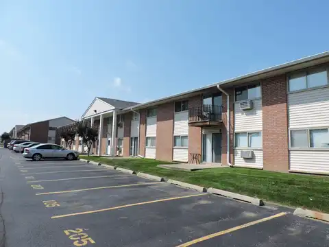703 E Fullerton Avenue, Glendale Heights, IL 60139