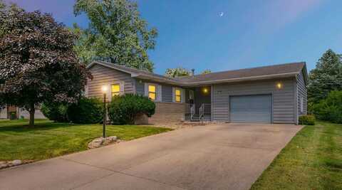 706 Dodson Drive W, Urbana, IL 61802