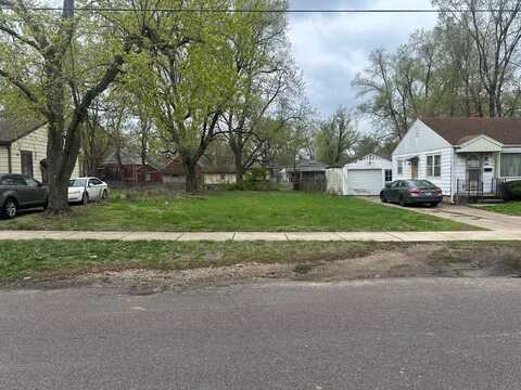 2714 W Fremont Street, Peoria, IL 61605