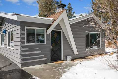 560 Edgemoor, Big Bear Lake, CA 92315