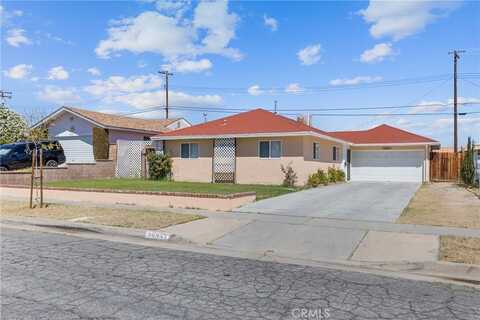 38953 Foxholm Drive, Palmdale, CA 93551