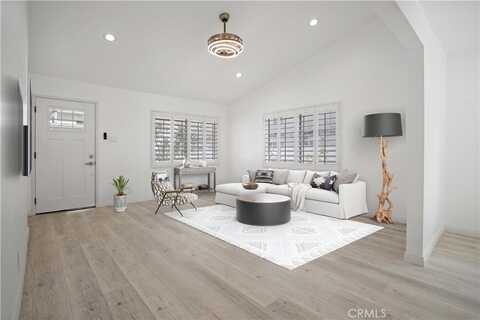 10848 Huston Street, North Hollywood, CA 91601