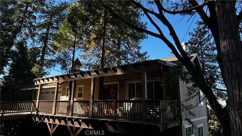 25152 Valle Drive, Crestline, CA 92325