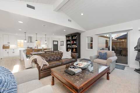 851 Calle Tulipan, Thousand Oaks, CA 91360