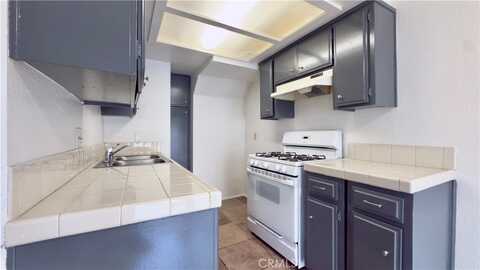 9047 Langdon Avenue, North Hills, CA 91343