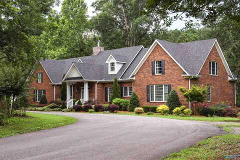 560 Arrington Drive, Boaz, AL 35957