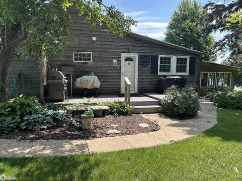1431 Beeds Lake Drive, Hampton, IA 50441