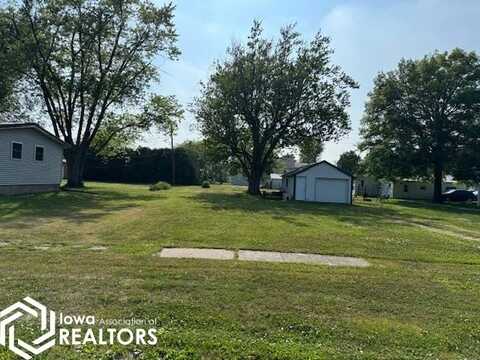 212 N Baker St, Keota, IA 52248