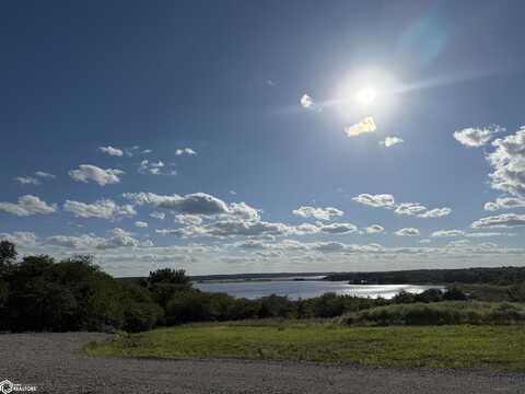 398 Lake Drive, Melrose, IA 52569