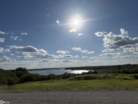 376 Lake Drive, Melrose, IA 52569