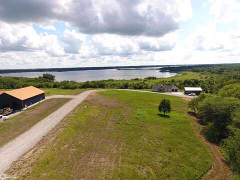113 Cove Road, Melrose, IA 52569