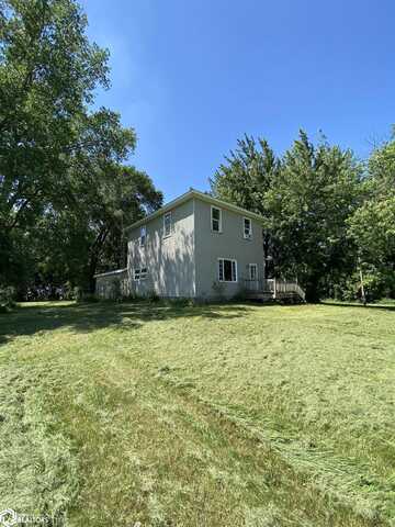 9213 160Th Street, Swaledale, IA 50477