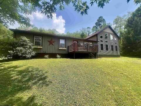 1027 Circle Drive, Mount Clare, WV 26408