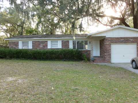 120 SATURN Lane E, Orange Park, FL 32073
