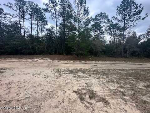 104 ROBERTO Lane, Florahome, FL 32140