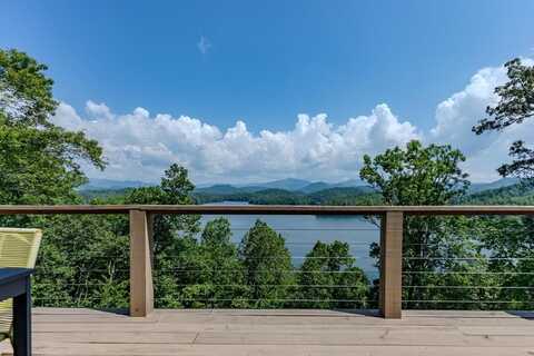 73 Cherokee Lane, Robbinsville, NC 28771
