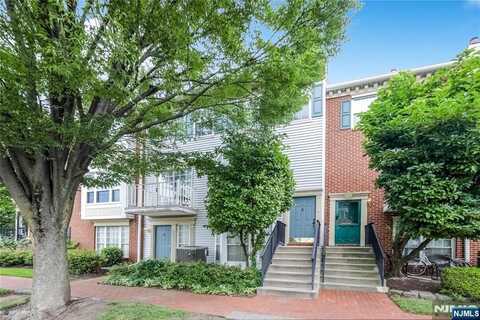 22 Walnut Street, Jersey City, NJ 07305