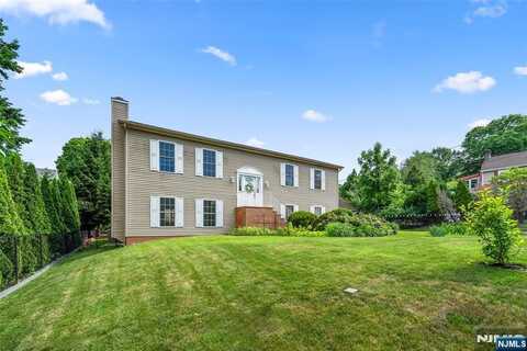 127 Clark Avenue, Old Tappan, NJ 07675