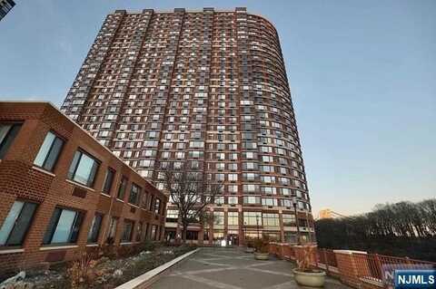 100 Old Palisade Road 2011, Fort Lee, NJ 07024