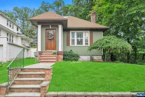 101 Large Avenue, Hillsdale, NJ 07642