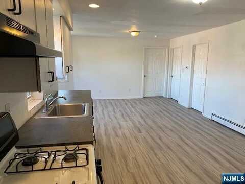 72 Union Avenue 1st Floor, Rutherford, NJ 07070