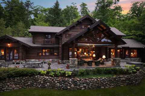 6166 Lake Grove, Petoskey, MI 49770