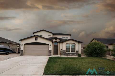 3721 Sapphire Drive, Carlsbad, NM 88220