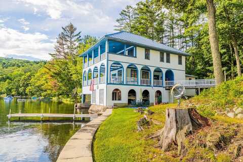 106 Cliff Mull Lane, Fairlee, VT 05045