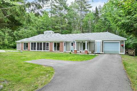 173 Squires Lane, New London, NH 03257