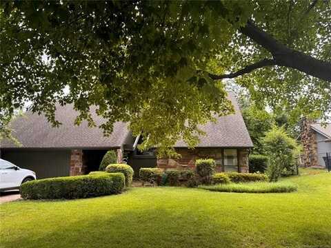 8448 S Florence Avenue, Tulsa, OK 74137