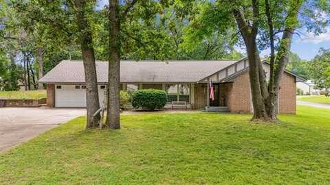 16 Big Bluff Street, Pryor, OK 74361