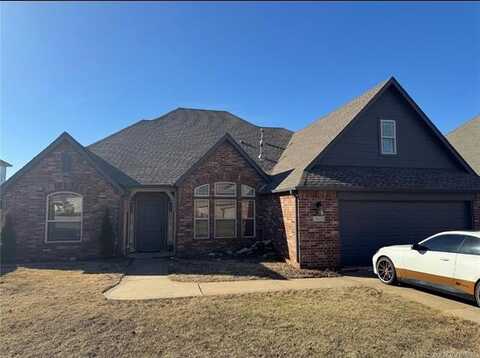 2608 S 12th Street, Broken Arrow, OK 74012