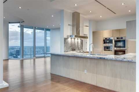 2900 Mckinnon Street, Dallas, TX 75201
