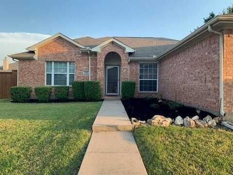 458 Chisholm Trail, Justin, TX 76247