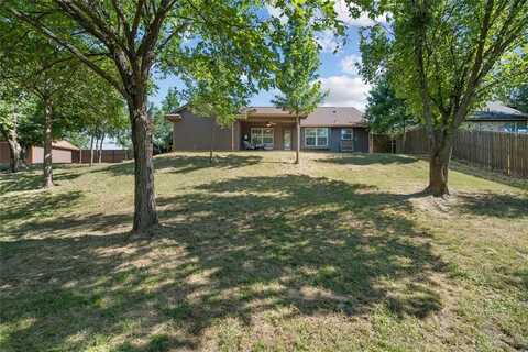305 E 8th Street, Weatherford, TX 76086