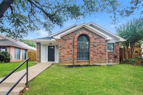 7212 Blackthorn Drive, Fort Worth, TX 76137