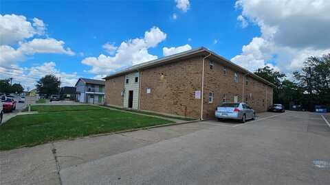 2420 Louise Street, Denton, TX 76201