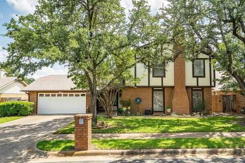 3200 Teakwood Drive, Bedford, TX 76021